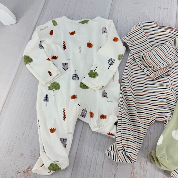 Carter’s Newborn Sleeper Lot 3 | Zip Footed Pajamas 100% Cotton - Picture 7 of 13